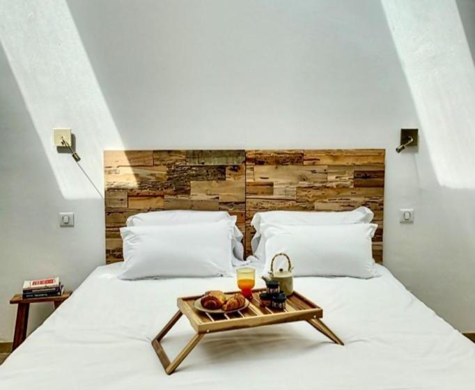 Студио Стандарт Вид на Сад, Oro Biancu