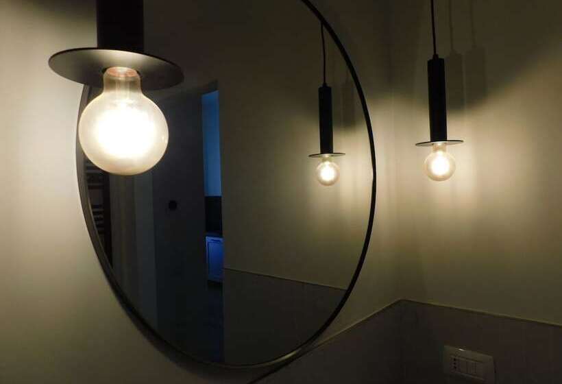 استودیوی استاندارد, Piumaviola Beds & Apartments