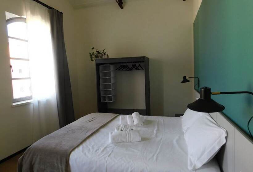 استودیوی استاندارد, Piumaviola Beds & Apartments