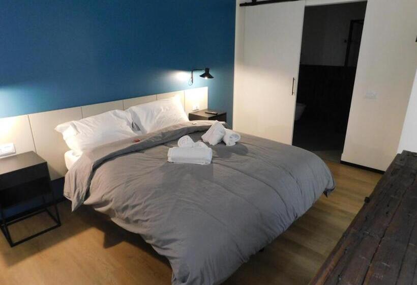 اتاق استاندارد سه نفره, Piumaviola Beds & Apartments