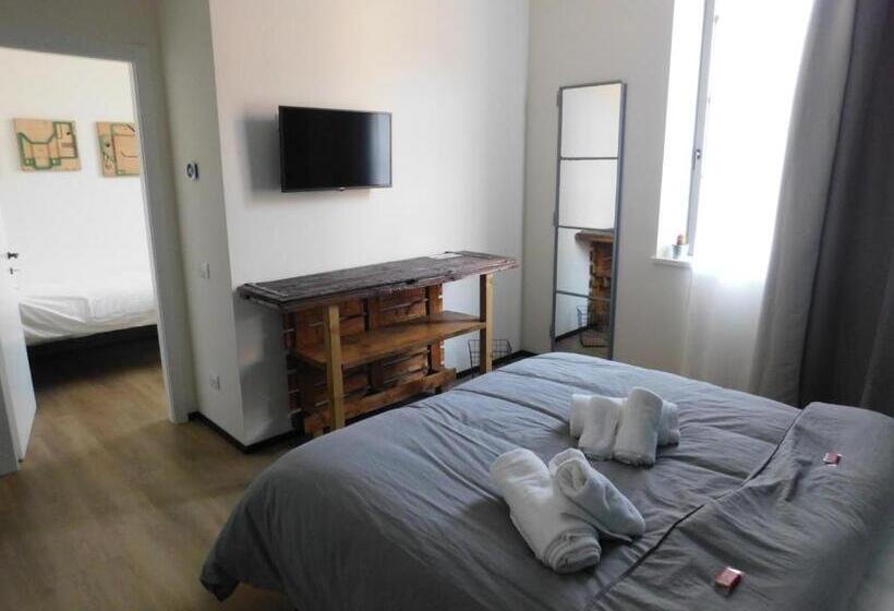 اتاق استاندارد سه نفره, Piumaviola Beds & Apartments