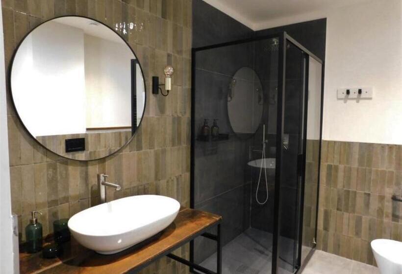 اتاق استاندارد, Piumaviola Beds & Apartments