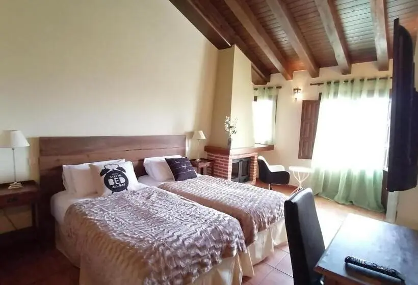 Standard-huone Parveke, La Posada De Horcajuelo