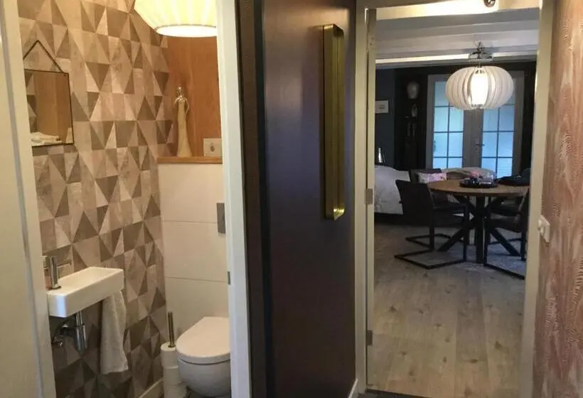 スタンダードルーム, B&b De Kamer