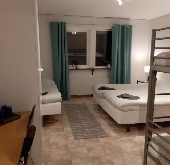 ファミリールーム, Bnb Just To Be