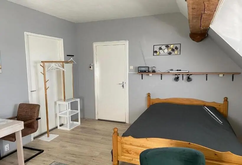 Sviitti 2 Makuuhuonetta, De Posthoorn