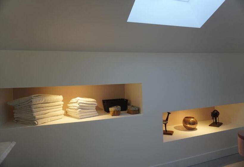 מיטת קינג בסוויטה, Le Domaine Du Moulin 28