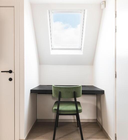 스탠다드 룸, Salons Denotter