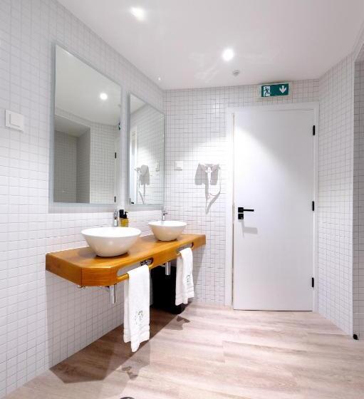 Кровать в Общей Комнате, Boa Nova Hostel