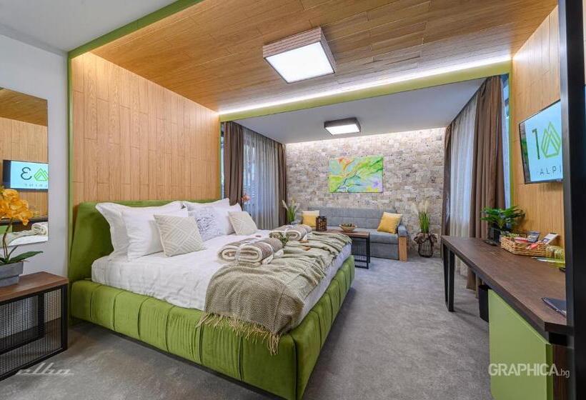 جناح جونيور, 103 Alpine