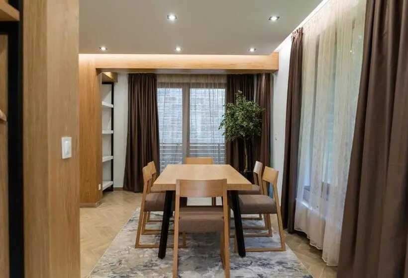 2-Schlafzimmer-Villa, 103 Alpine
