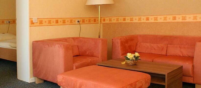 스위트, Lindenhof