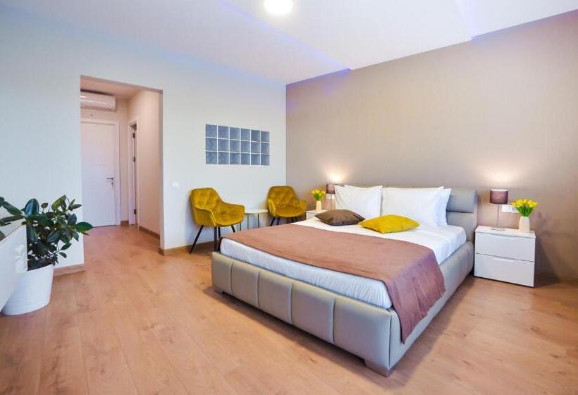 Номер Стандарт Вид на Бассейн, Casa Miralago Boutique Adults Only