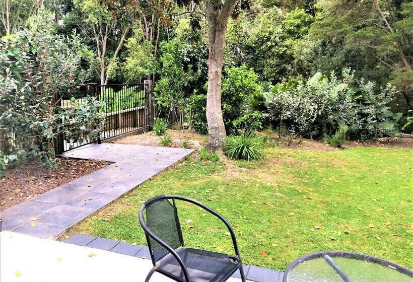 １ベッドルームアパートメント, Robyn S Retreat