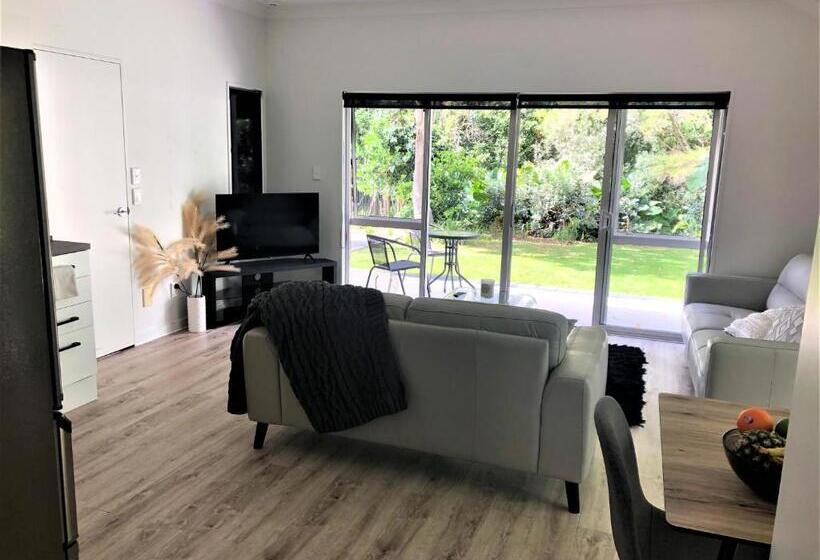 １ベッドルームアパートメント, Robyn S Retreat