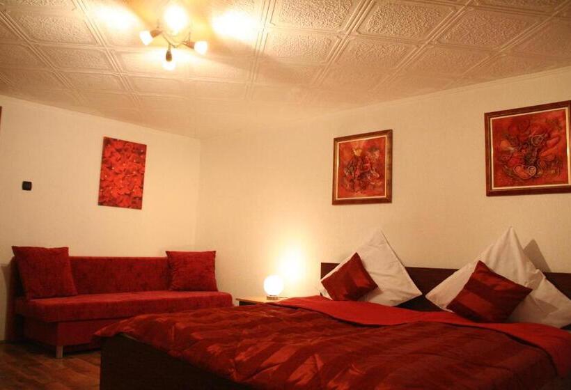 标准间, Pensiunea Club Castel Resita