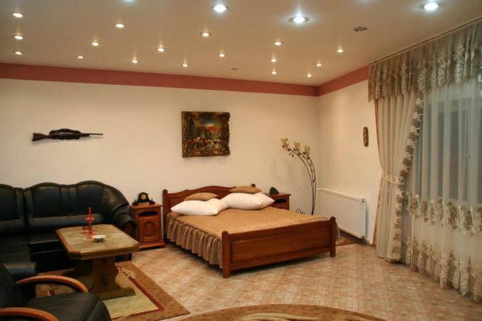Номер Deluxe, Pensiunea Club Castel Resita