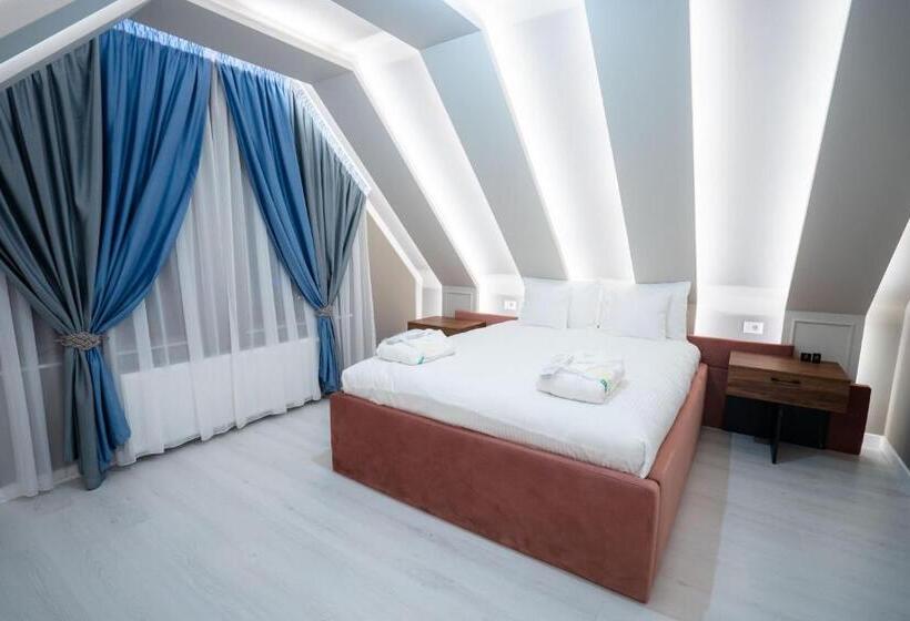 سوییت جونیور, Shimresidence Luxury