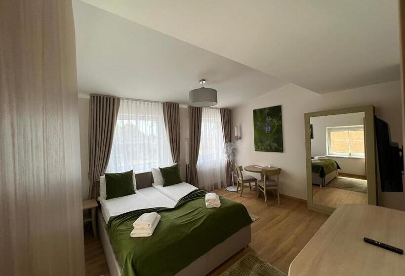 سوییت, 1912 Bed & Breakfast