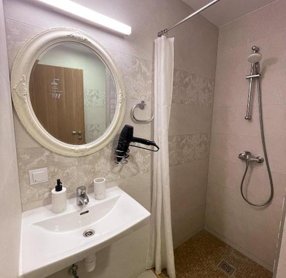 اتاق استاندارد با سرویس بهداشتی مشترک, 1912 Bed & Breakfast