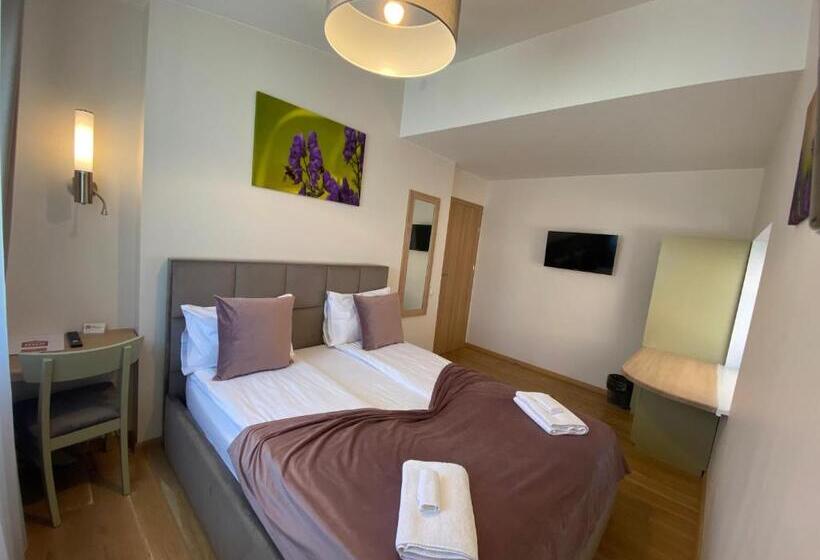 اتاق استاندارد با سرویس بهداشتی مشترک, 1912 Bed & Breakfast