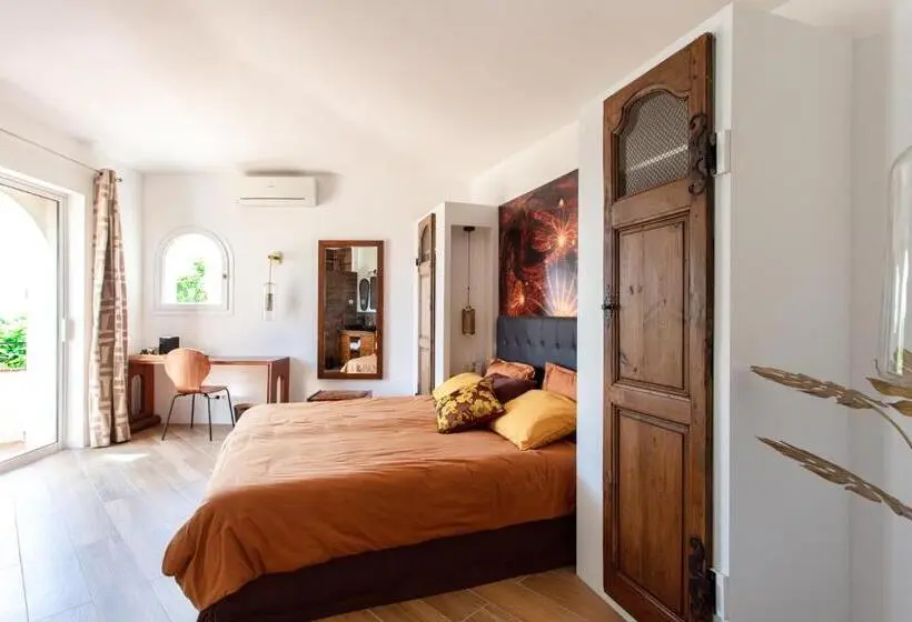 テラス付きスタンダードルーム, Le Domaine Des Mûriers Charme, Chic, Calme En Provence Côte D Azur