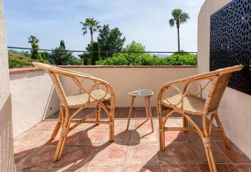 テラス付きスタンダードルーム, Le Domaine Des Mûriers Charme, Chic, Calme En Provence Côte D Azur