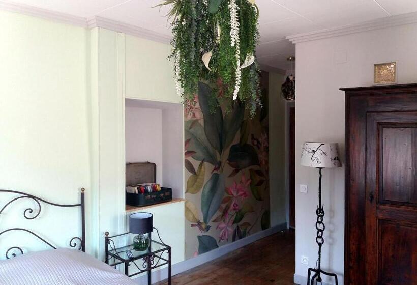 غرفة قياسية مطلة على الجبل, Les Terrasses De Saillans