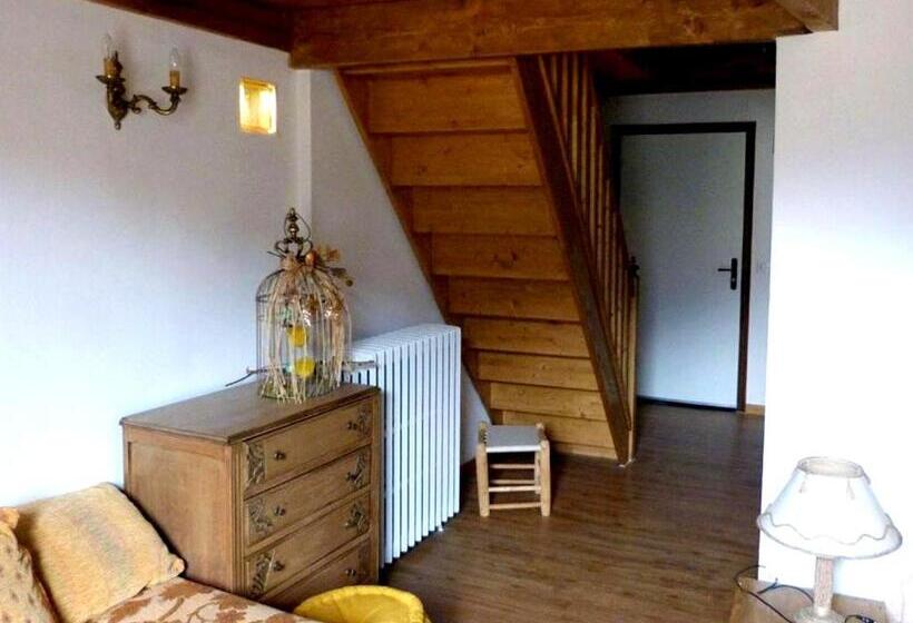 غرفة عائلية مطلّة علي الجبل, Les Terrasses De Saillans