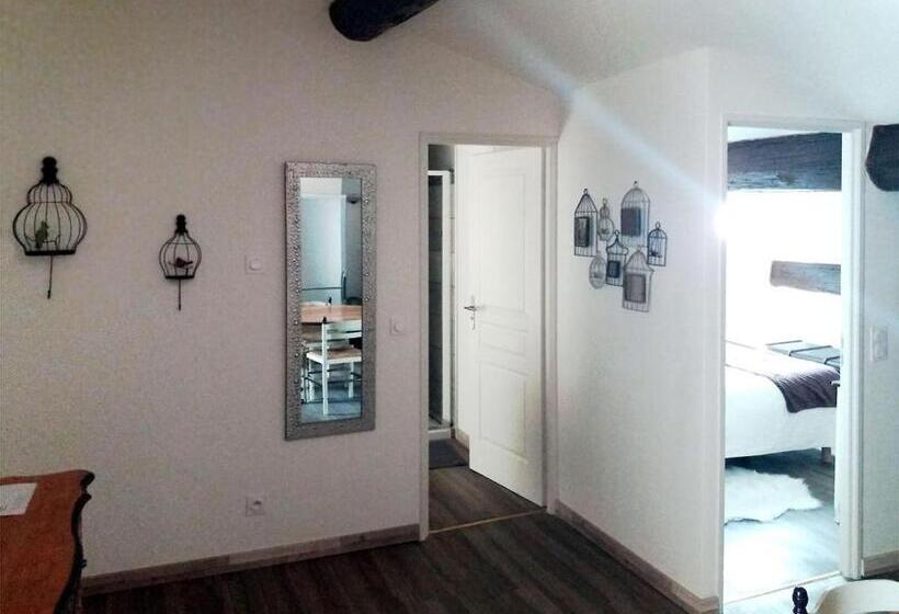 غرفة قياسية, Les Terrasses De Saillans