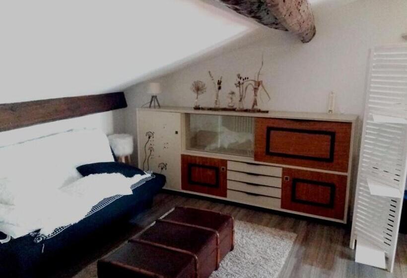 غرفة قياسية, Les Terrasses De Saillans