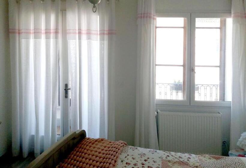 غرفة قياسية داخلية, Les Terrasses De Saillans