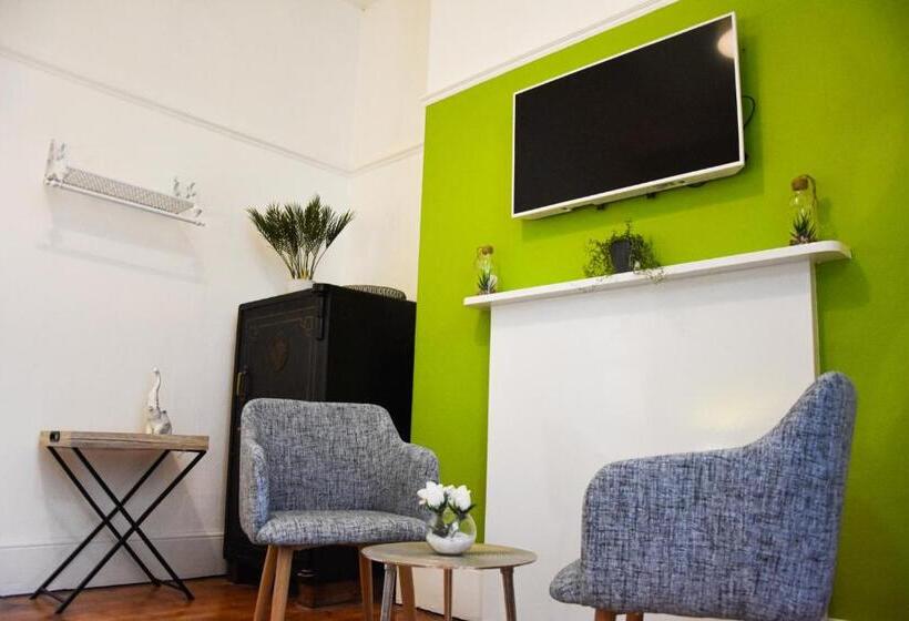 اتاق استاندارد, The Bank Hotel & Bistro