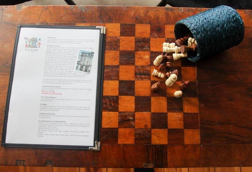 اتاق لوکس, The Bank Hotel & Bistro