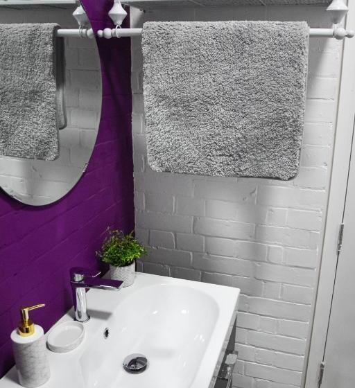 اتاق لوکس, The Bank Hotel & Bistro