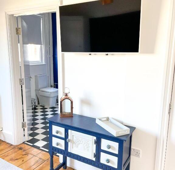 اتاق لوکس, The Bank Hotel & Bistro