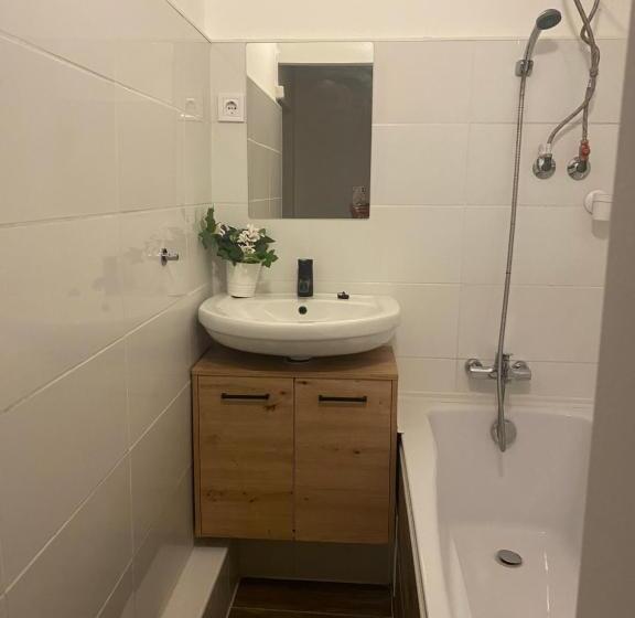 Quarto Estandar, Andrea Vendégház Székesfehérvár