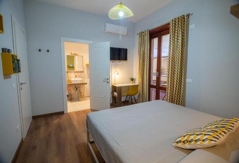 スタンダードルーム, Locazione Turistica A Monterotondo