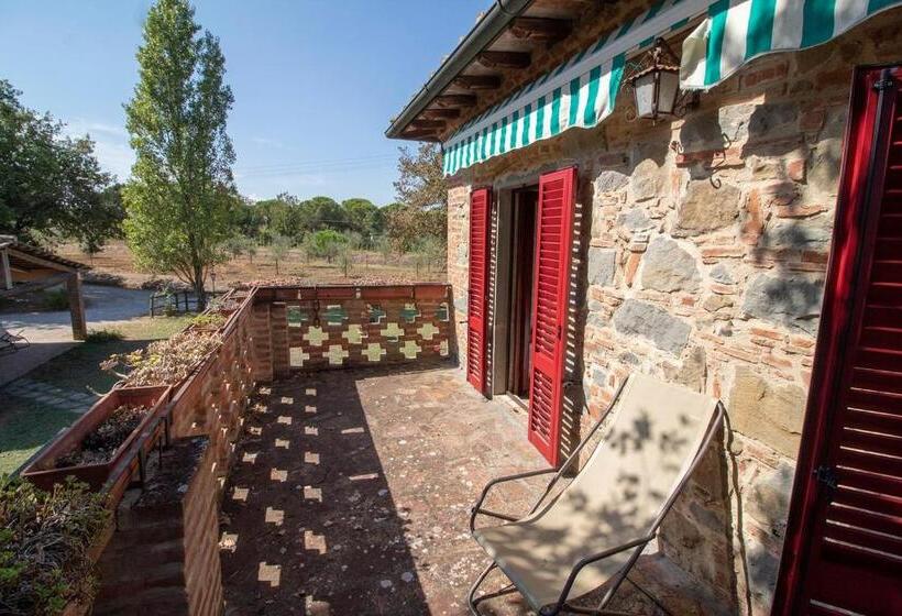 Апартаменты 3 Спальни, Podere La Vecchia Fornace