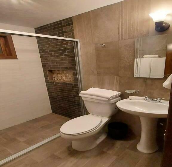 キングサイズベッドのスイートルーム, Suites La Fortuna