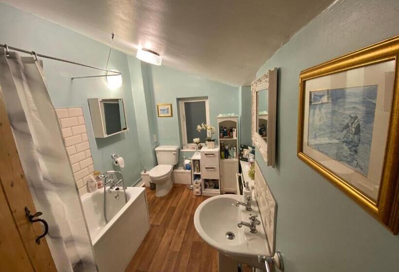 Номер Стандарт Индивидуальный Совместная Ванная, Prince Cottage