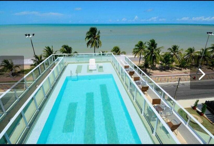 Standard Studio, Flat Vista Mar