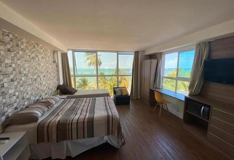 Standard Studio, Flat Vista Mar