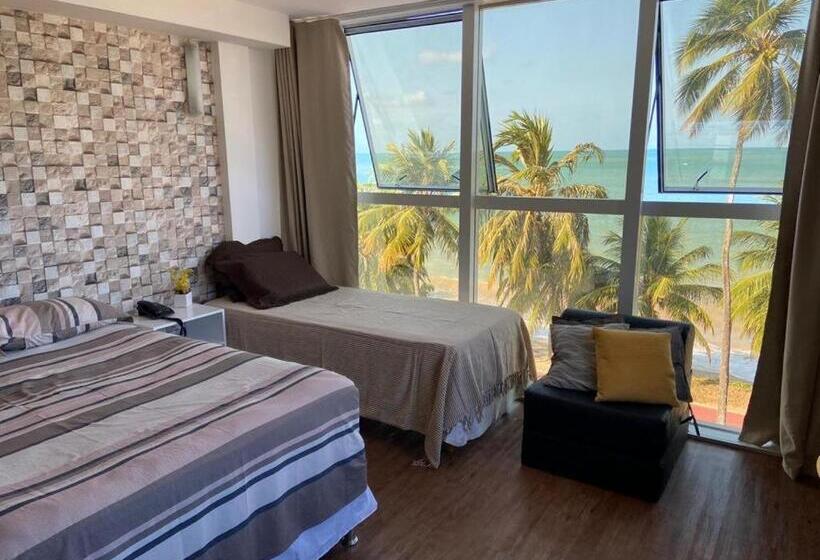 Standard Studio, Flat Vista Mar