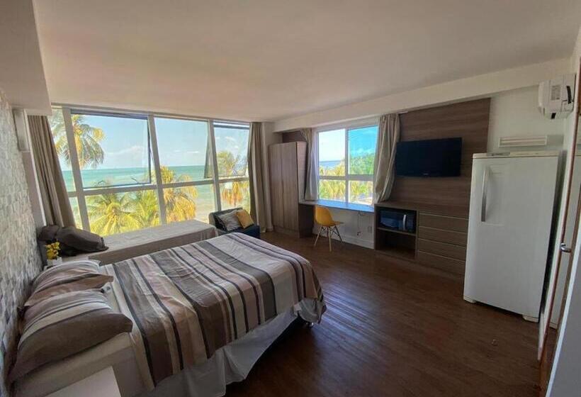 Standard Studio, Flat Vista Mar