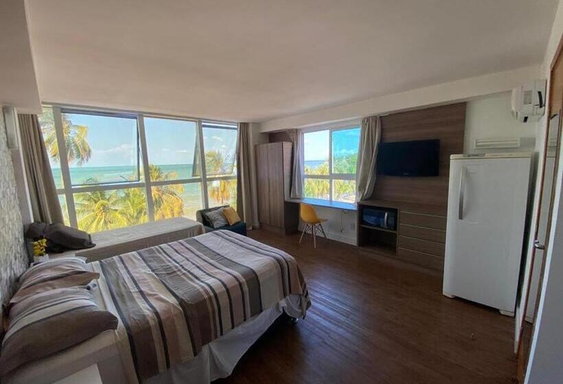 Standard Studio, Flat Vista Mar