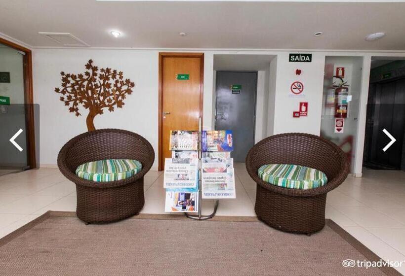 Standard Studio, Flat Vista Mar