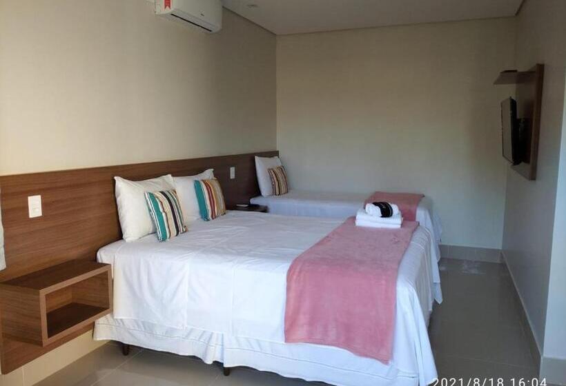 带花园景观的标准三人间, Villa Tereza