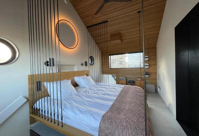 سوییت سوپریور, Vondice