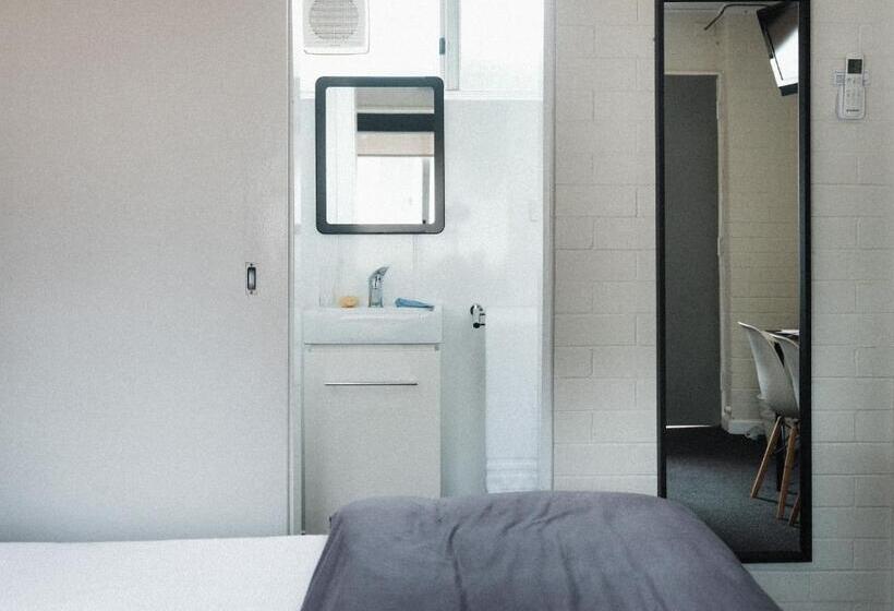 חדר סטנדרט, Cedar Lodge